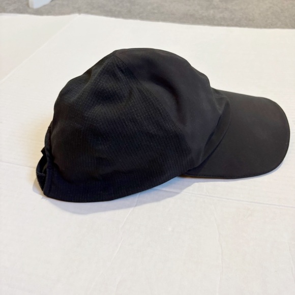 Lululemon Fast and Free Run Hat Lightweight Reflectors Adjustable Running Sun - Picture 7 of 15